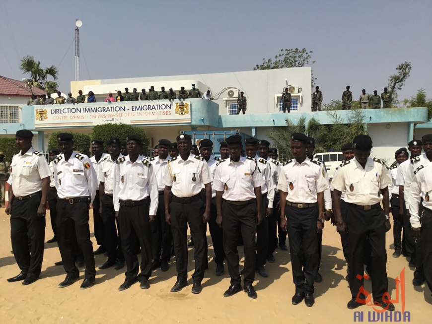 Tchad : la police "doit être au service de la population" (ministre de la sécurité) Tchad : la police "doit être au service de la population" (ministre de la sécurité)