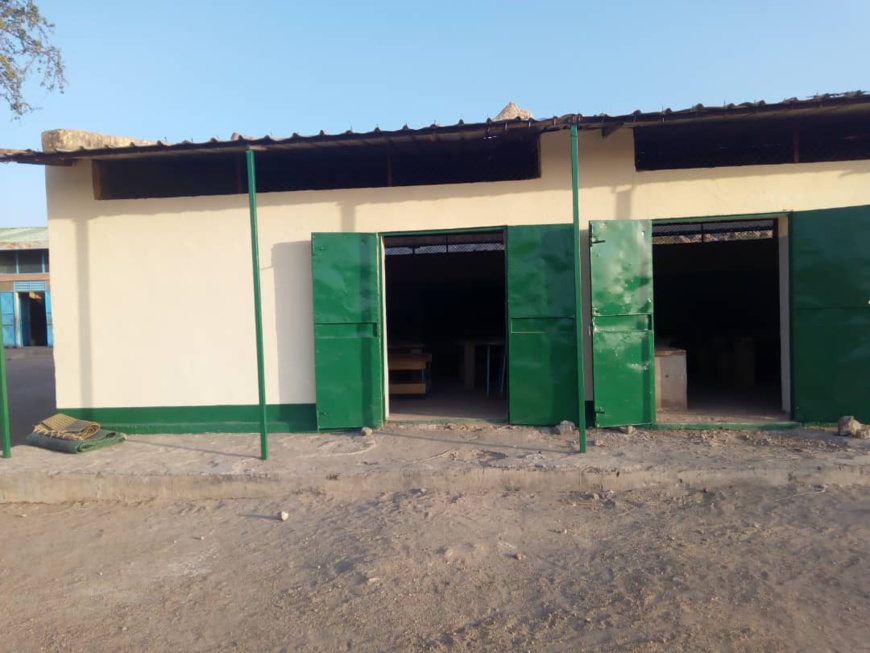 Tchad : à l'abandon depuis deux ans, une école réfectionnée près de Mongo Tchad : à l'abandon depuis deux ans, une école réfectionnée près de Mongo