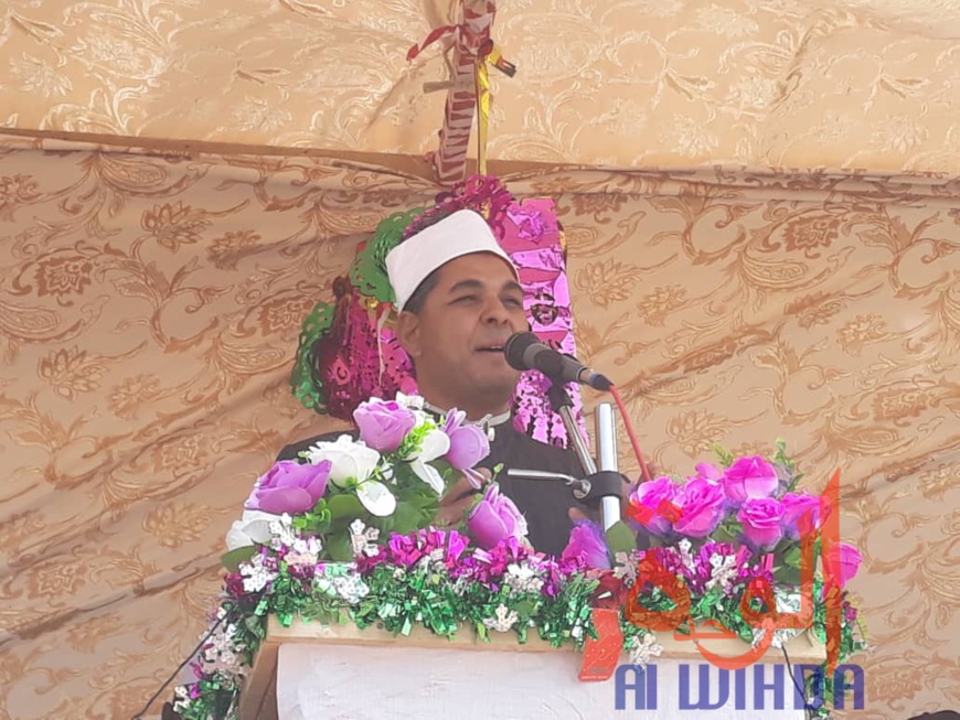 Tchad : mémorisation du Coran, 68 filles et 8 garçons reçoivent leur parchemin. © Abba Issa/Alwihda Info Tchad : mémorisation du Coran, 68 filles et 8 garçons reçoivent leur parchemin. © Abba Issa/Alwihda Info