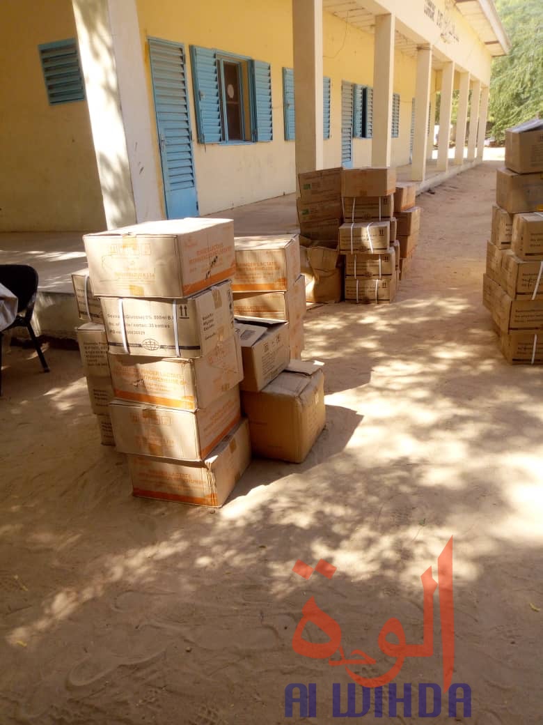 Tchad : 88 cartons de produits sanitaires offerts aux centres de santé d'Ati