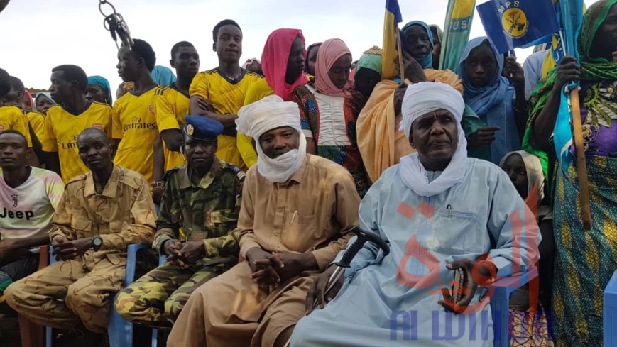 Tchad : une délégation du MPS en mission à l'Est auprès de la population. © Mahamat Issa Gadaya/Alwihda Info Tchad : une délégation du MPS en mission à l'Est auprès de la population. © Mahamat Issa Gadaya/Alwihda Info