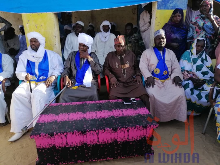 Tchad : une délégation du MPS en mission à l'Est auprès de la population. © Mahamat Issa Gadaya/Alwihda Info Tchad : une délégation du MPS en mission à l'Est auprès de la population. © Mahamat Issa Gadaya/Alwihda Info
