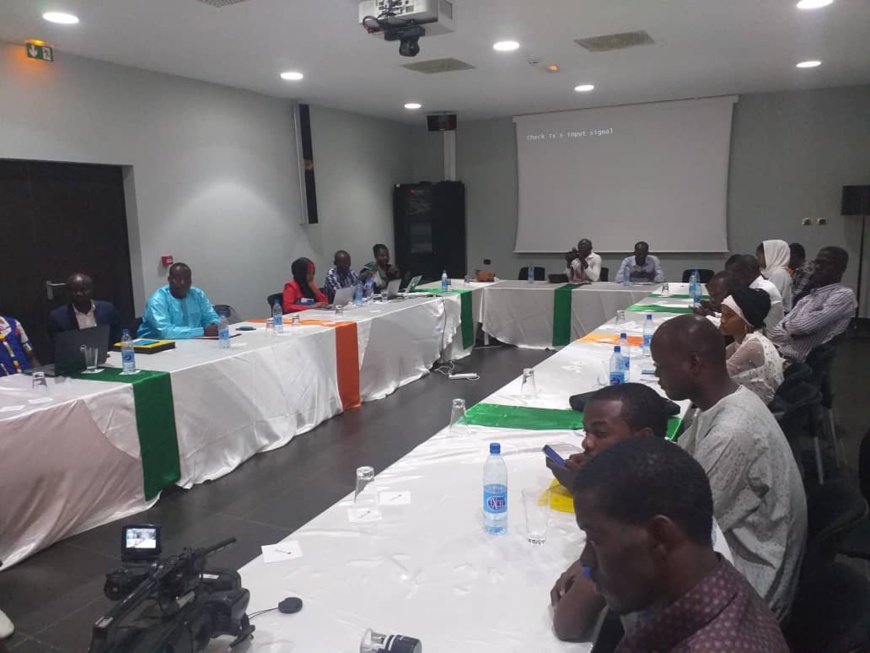 Tchad : une association s'implique pour porter la voix des jeunes du G5 Sahel. © Djibrine Haïdar/Alwihda Info Tchad : une association s'implique pour porter la voix des jeunes du G5 Sahel. © Djibrine Haïdar/Alwihda Info