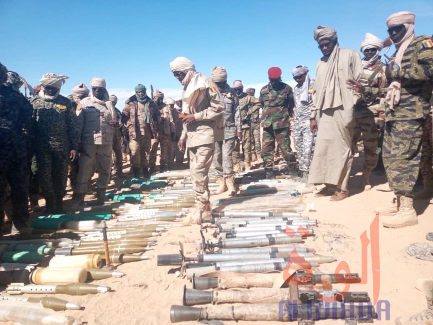 Tchad : de nombreuses armes lourdes saisies par l'armée au Tibesti. © Alwihda Info Tchad : de nombreuses armes lourdes saisies par l'armée au Tibesti. © Alwihda Info