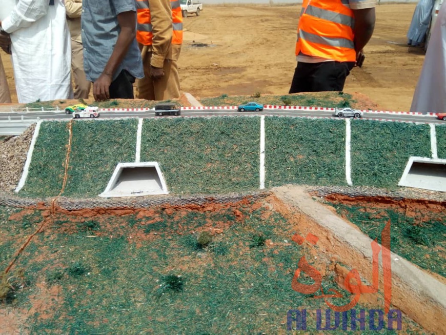 Tchad : découvrez la maquette 3D du futur pont entre Bongor et Yagoua (Cameroun). © Golmen Ali/Alwihda Info Tchad : découvrez la maquette 3D du futur pont entre Bongor et Yagoua (Cameroun). © Golmen Ali/Alwihda Info