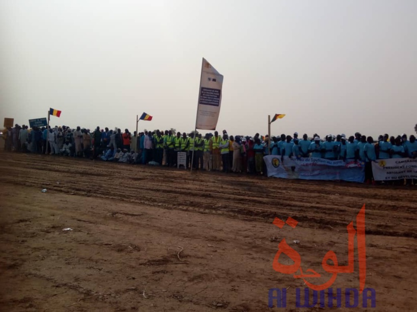 Tchad : la population mobilisée à Bongor pour la visite du président. © Golmen Ali/Alwihda Info