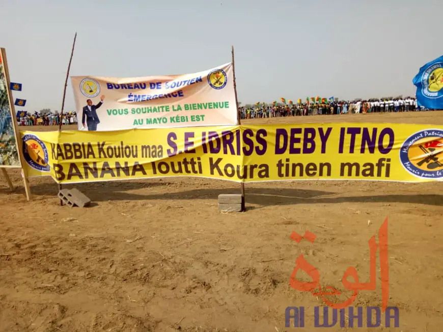 Une banderole lors de la cérémonie de pose de la première pierre du Pont Bongor-Yagoua, le 27 février 2020. © Golmen Ali/Alwihda Info