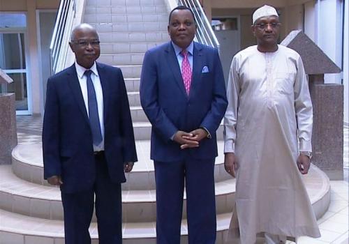 Tchad : le chef de la diplomatie congolaise reçu à la Présidence. © PR Tchad : le chef de la diplomatie congolaise reçu à la Présidence. © PR