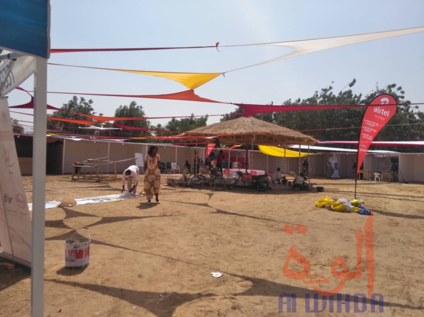 La Maison nationale de la femme organise des évènements pour la SENAFET 2020. © Malick Mahamat Tidjani/Alwihda Info La Maison nationale de la femme organise des évènements pour la SENAFET 2020. © Malick Mahamat Tidjani/Alwihda Info