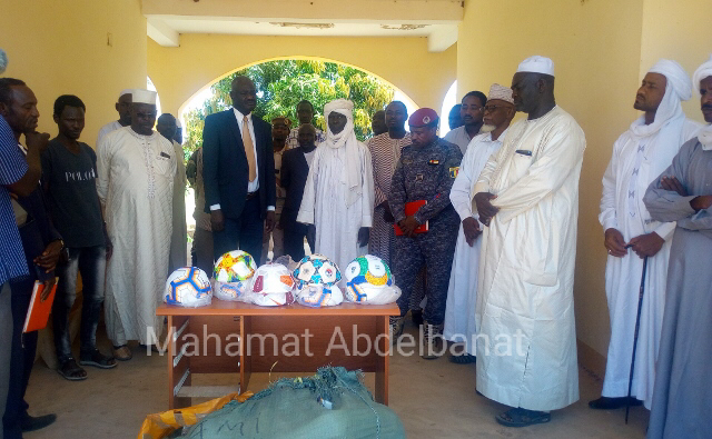 Tchad : la ligue de football du Salamat a reçu un lot de ballons. © Mahamat Abdelbanat Kourma/Alwihda Info Tchad : la ligue de football du Salamat a reçu un lot de ballons. © Mahamat Abdelbanat Kourma/Alwihda Info
