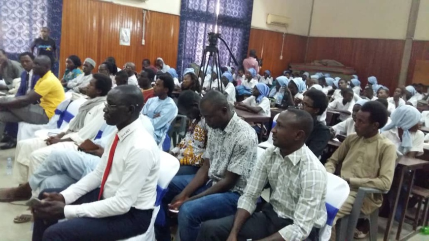 Tchad : renforcer l'éducation sociale contre la transmission des mauvaises valeurs. © Mahamat Abdramane Ali Kitire/Alwihda Info Tchad : renforcer l'éducation sociale contre la transmission des mauvaises valeurs. © Mahamat Abdramane Ali Kitire/Alwihda Info