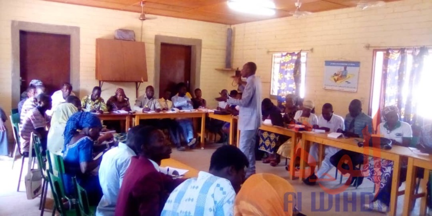 Tchad : des jeunes capables d'influencer les politiques publiques, un défi. © Foka Mapagne/Alwihda Info Tchad : des jeunes capables d'influencer les politiques publiques, un défi. © Foka Mapagne/Alwihda Info