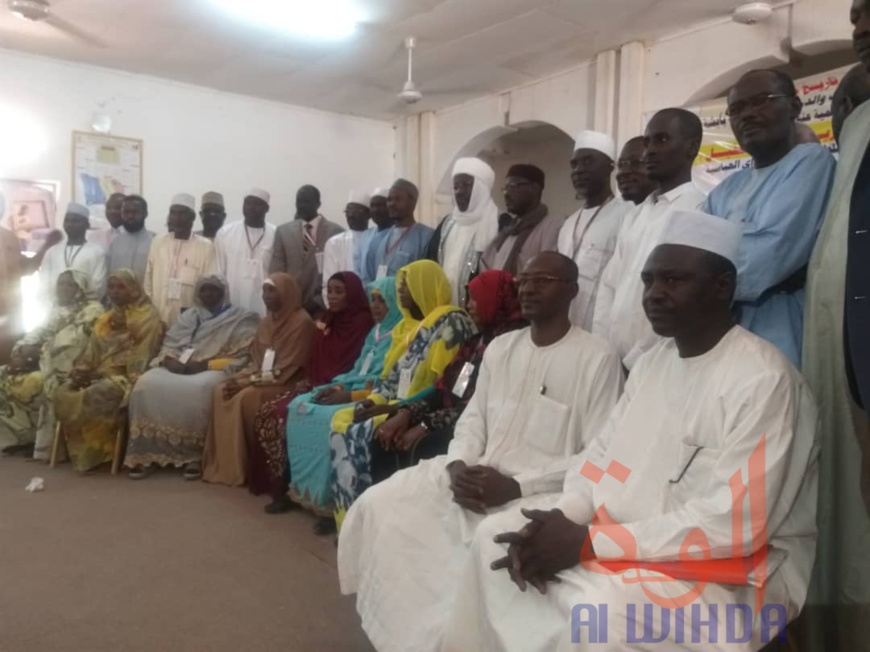 Tchad : une conférence-débat sur les perspectives d'avenir du Dar Ouaddaï. © Alwihda Info Tchad : une conférence-débat sur les perspectives d'avenir du Dar Ouaddaï. © Alwihda Info