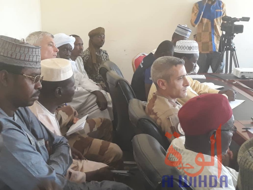 Tchad - Coronavirus : au Ouaddaï, le comité provincial de crise se réunit Tchad - Coronavirus : au Ouaddaï, le comité provincial de crise se réunit