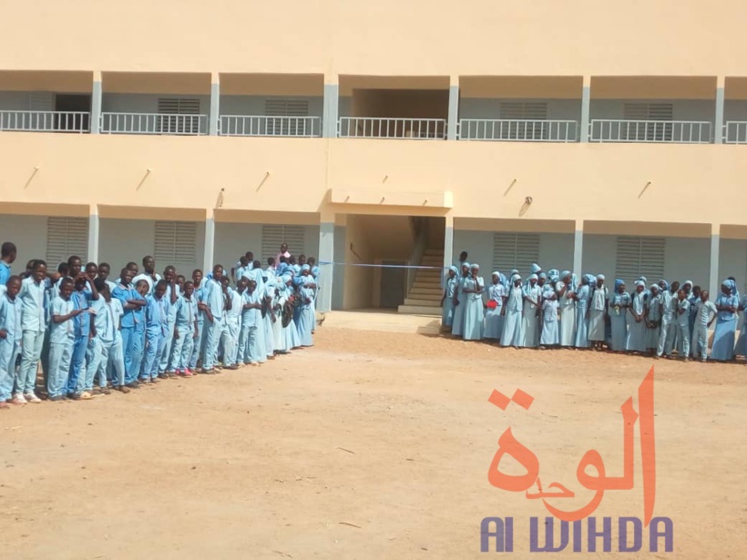 Tchad : un établissement scolaire inauguré à Mongo. © Béchir Badjoury/Alwihda Info Tchad : un établissement scolaire inauguré à Mongo. © Béchir Badjoury/Alwihda Info
