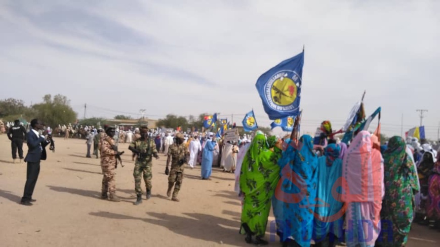 Tchad : à Abéché, la place de l'Indépendance se remplie pour l'intronisation. © Malick Mahamat/Alwihda Info