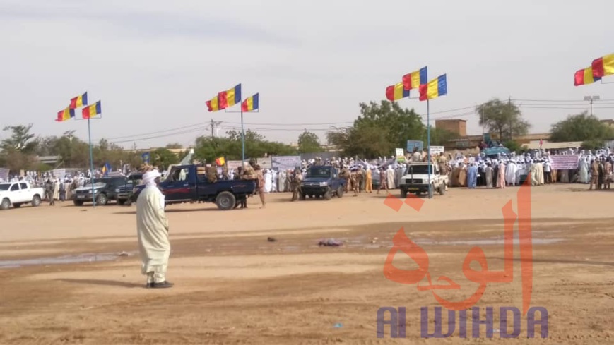 Tchad : à Abéché, la place de l'Indépendance se remplie pour l'intronisation. © Malick Mahamat/Alwihda Info