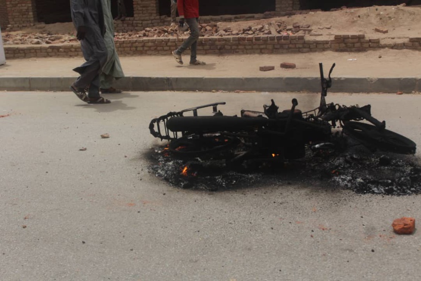 Tchad : heurts et protestation à Abéché contre l'intronisation. © Alwihda Info Tchad : heurts et protestation à Abéché contre l'intronisation. © Alwihda Info