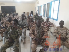 Tchad : les militaires se forment sur les droits et la protection de l'enfant. © Alwihda Info Tchad : les militaires se forment sur les droits et la protection de l'enfant. © Alwihda Info