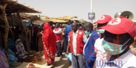 Tchad - Covid-19 : La Croix-rouge s'implique dans la sensibilisation. © Abba Issa/Alwihda Info Tchad - Covid-19 : La Croix-rouge s'implique dans la sensibilisation. © Abba Issa/Alwihda Info