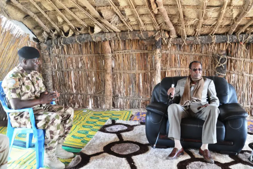 Idriss Déby à Baga Sola, au Lac (Tchad), le 26 mars 2020. © PR