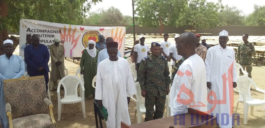 Tchad : 1000 tables-bancs pour renforcer les écoles défavorisées du Batha. © Hassan Djidda Hassan/Alwihda Info