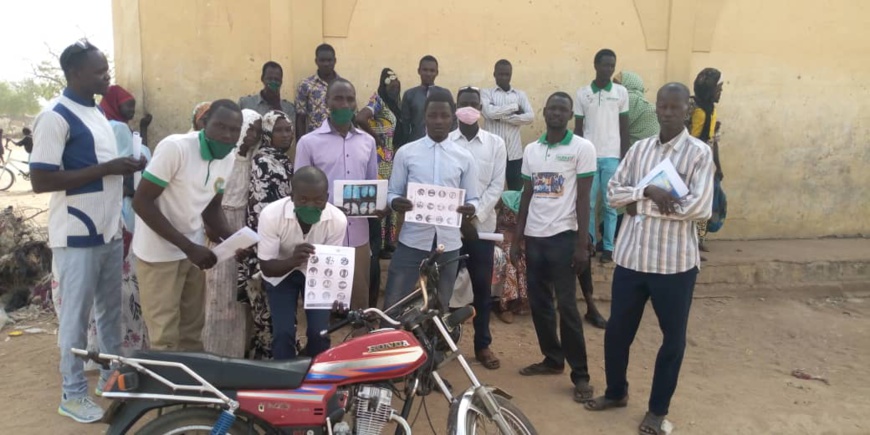 #Tchad - Covid-19 : à Mongo, du porte-à-porte pour le respect des mesures barrières. © Béchir Badjoury/Alwihda Info #Tchad - Covid-19 : à Mongo, du porte-à-porte pour le respect des mesures barrières. © Béchir Badjoury/Alwihda Info