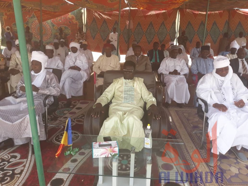 Tchad : le général Brahim Seid Mahamat installé à la tête du Ouaddaï. © Alwihda Info Tchad : le général Brahim Seid Mahamat installé à la tête du Ouaddaï. © Alwihda Info