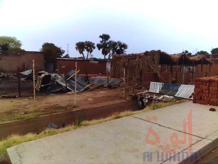 Tchad : de multiples dégâts à Moundou après une intempérie. © Golmen Ali Tchad : de multiples dégâts à Moundou après une intempérie. © Golmen Ali