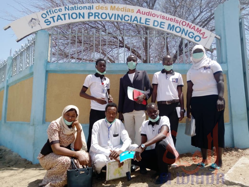Tchad - Covid-19 : à Mongo, les jeunes ne lâchent pas prise sur la sensibilisation. © Béchir Badjoury/Alwihda Info Tchad - Covid-19 : à Mongo, les jeunes ne lâchent pas prise sur la sensibilisation. © Béchir Badjoury/Alwihda Info