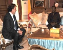 le Président Directeur Général de la Société d’organisation et de modernisation des industries alimentaires et agricoles (SOMDIAA), M. Alexandre Vilgrain avec le Chef de l'Etat, Idriss Déby. Crédits photos : Presidence le Président Directeur Général de la Société d’organisation et de modernisation des industries alimentaires et agricoles (SOMDIAA), M. Alexandre Vilgrain avec le Chef de l'Etat, Idriss Déby. Crédits photos : Presidence