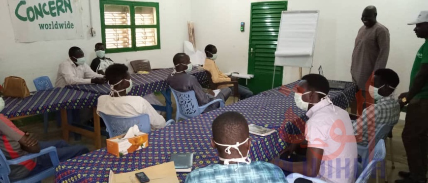 Tchad - Covid-19 : au Sila, des jeunes formés pour la sensibilisation. © Mahamat Issa Gadaya/Alwihda Info Tchad - Covid-19 : au Sila, des jeunes formés pour la sensibilisation. © Mahamat Issa Gadaya/Alwihda Info