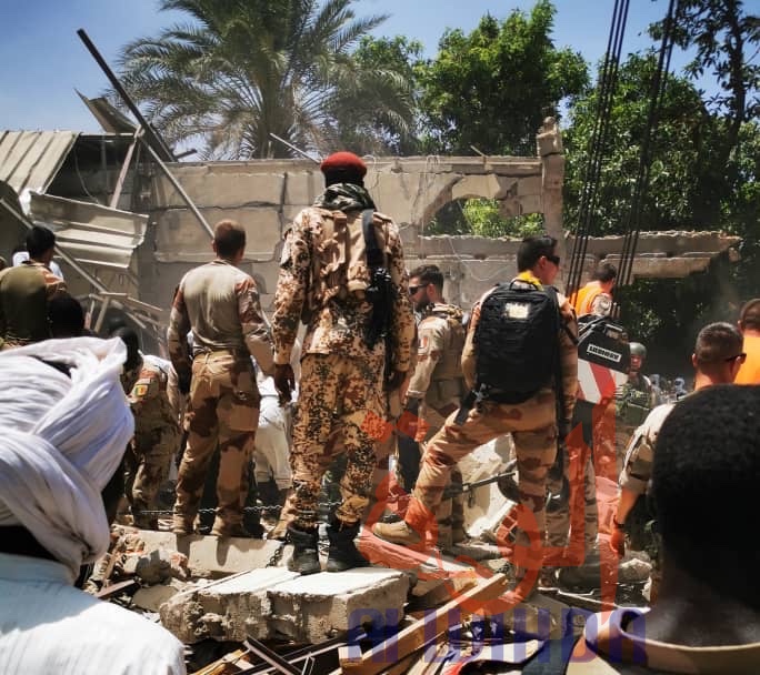 Tchad : explosion d'une roquette à N'Djamena, l'armée va se prononcer sur l'enquête. © Alwihda Info Tchad : explosion d'une roquette à N'Djamena, l'armée va se prononcer sur l'enquête. © Alwihda Info
