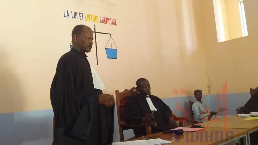 Tchad : à Ati, de nouveaux greffiers prêtent serment. © Hassan Djidda Hassan/Alwihda Info Tchad : à Ati, de nouveaux greffiers prêtent serment. © Hassan Djidda Hassan/Alwihda Info