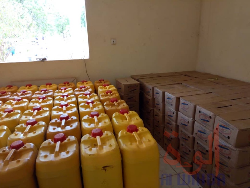 Covid-19 : La Coton Tchad apporte son appui à la province du Mayo Kebbi Ouest Covid-19 : La Coton Tchad apporte son appui à la province du Mayo Kebbi Ouest