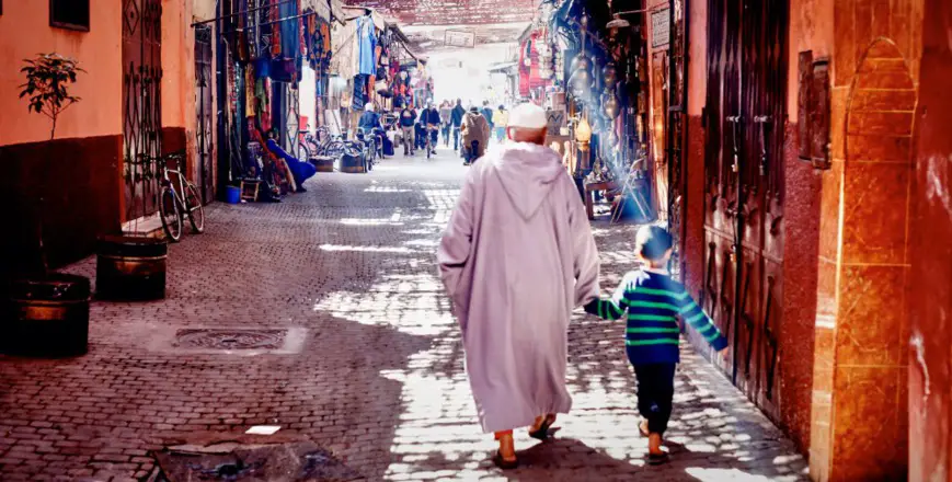 Une rue au Maroc. Illustration. © DR