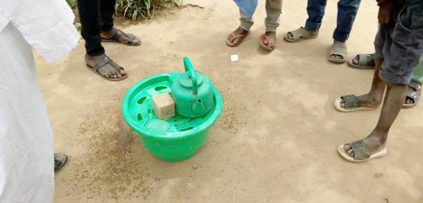 Un kit de lavage de mains à Laï. Illustration. © Éric Guedi/Alwihda Info