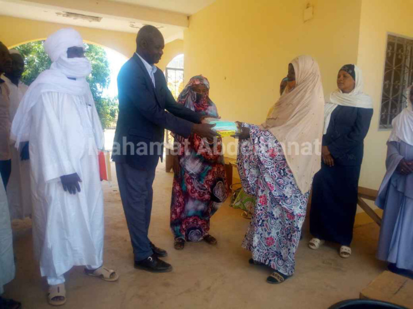 Tchad - Covid-19 : une organisation féminine de la société civile en faveur de la lutte à Am-Timan. © Mahamat Abdelbanat Kourma/Alwihda Info Tchad - Covid-19 : une organisation féminine de la société civile en faveur de la lutte à Am-Timan. © Mahamat Abdelbanat Kourma/Alwihda Info