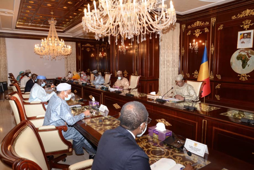 Tchad - Covid-19 : Déby demande plus d’efforts pour l'application des mesures sociales. © PR Tchad - Covid-19 : Déby demande plus d’efforts pour l'application des mesures sociales. © PR