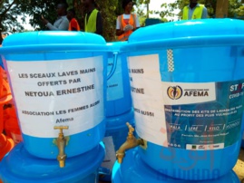 Tchad - Covid-19 : à Moundou, des kits d'hygiène remis au comité de veille. © Golmen Ali/Alwihda Info Tchad - Covid-19 : à Moundou, des kits d'hygiène remis au comité de veille. © Golmen Ali/Alwihda Info