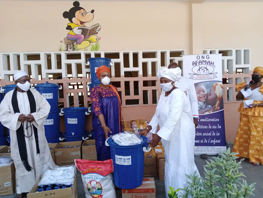 Côte d’Ivoire/Lutte contre la propagation du COVID-19 : L’Ong Afamah fait don de kits sanitaires et alimentaires aux femmes du district d’Abidjan
