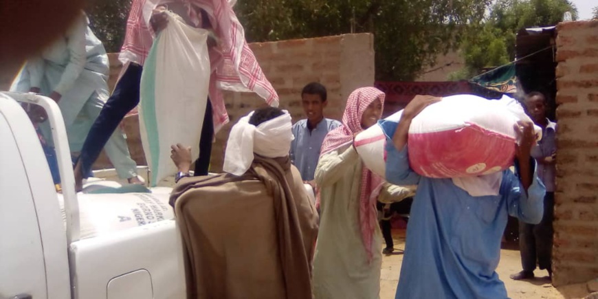 Tchad : des vivres distribués pour 450 élèves d'un centre religieux à N'Djamena. © Mahamat Abdramane Ali Kitire/Alwihda Info