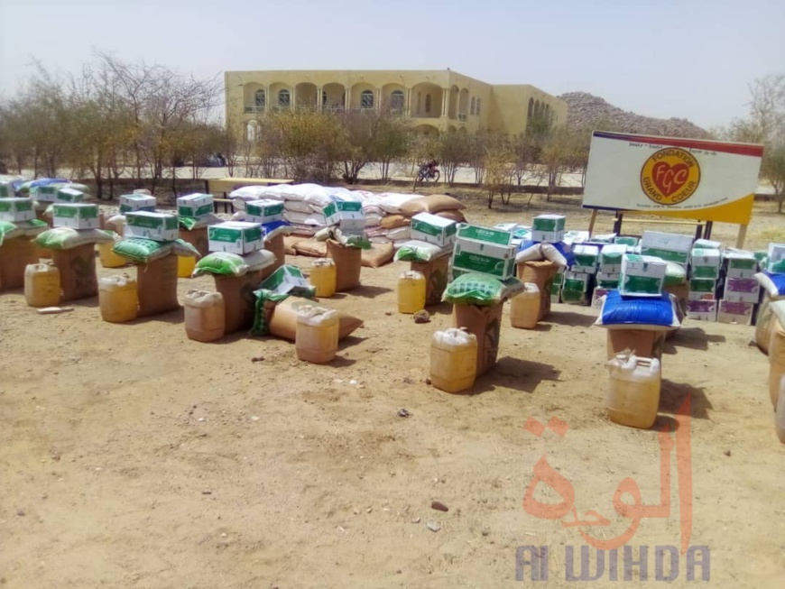 Tchad : à Am Djarass, plusieurs tonnes de vivres réceptionnés pour la population. © Alwihda Info Tchad : à Am Djarass, plusieurs tonnes de vivres réceptionnés pour la population. © Alwihda Info