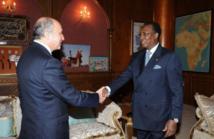 Le ministre des Affaires étrangères Laurent Fabius (g) et le président du Tchad Idriss Deby Itno (d), le 28 juillet 2012 à N'djamena — afp.com Le ministre des Affaires étrangères Laurent Fabius (g) et le président du Tchad Idriss Deby Itno (d), le 28 juillet 2012 à N'djamena — afp.com
