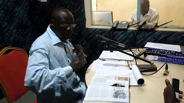 Tchad : à Mongo, les élèves en "Radio Learning" pour poursuivre les cours Tchad : à Mongo, les élèves en "Radio Learning" pour poursuivre les cours