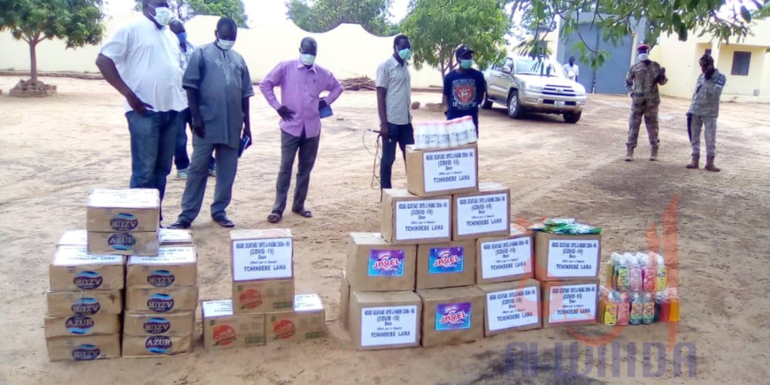 Tchad : à Pala, un député s'investit dans la lutte contre le Covid-19. © Foka Mapagne/Alwihda Info Tchad : à Pala, un député s'investit dans la lutte contre le Covid-19. © Foka Mapagne/Alwihda Info
