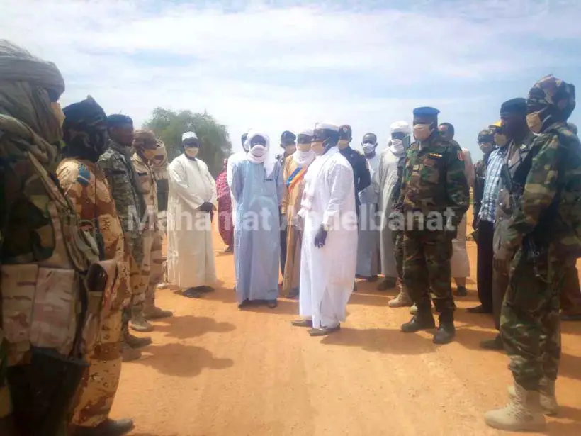 Tchad - Covid-19 : le Gouverneur du Salamat en visite d'inspection des mesures barrières à Am-Timan. © Mahamat Abdelbanat Kourma/Alwihda Info