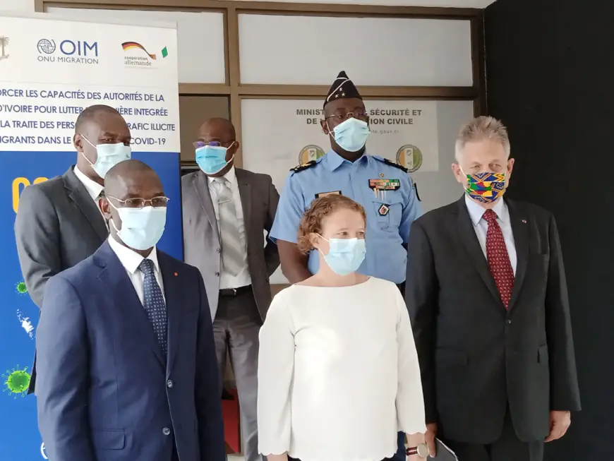 Côte d’Ivoire/Gestion du Covid-19 aux points d'entrée : L’OIM fait don d’équipements sanitaires aux agents des postes frontaliers terrestres                                 