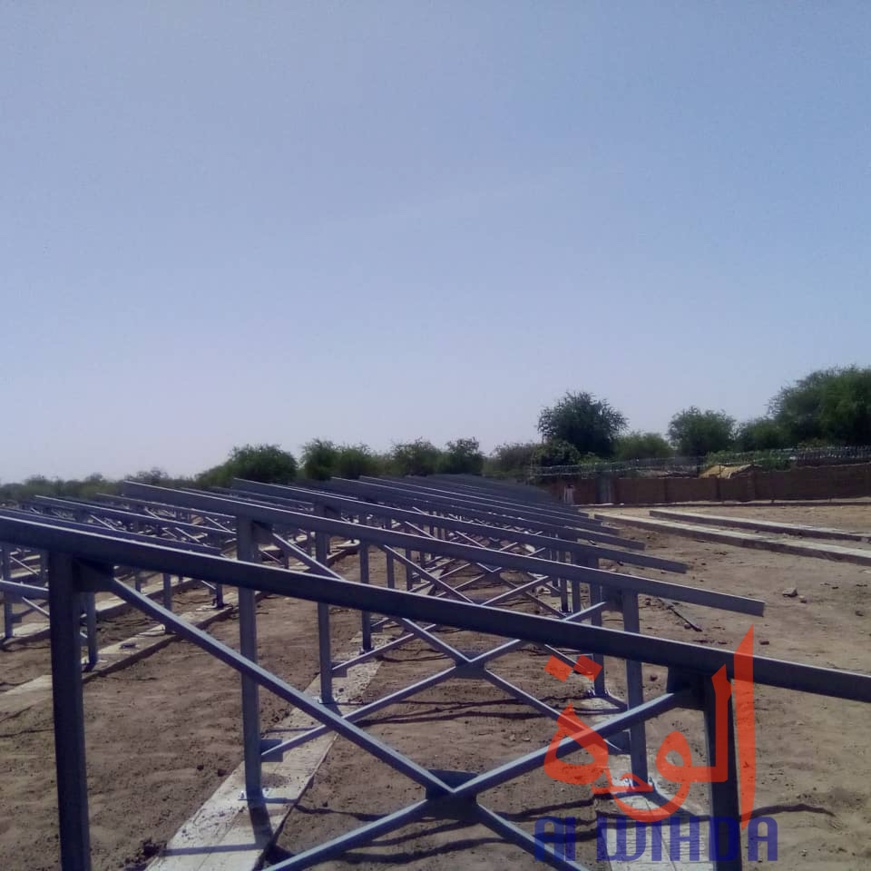 Tchad : crise de l'eau à l'Est, un homme d'affaires apporte son aide Tchad : crise de l'eau à l'Est, un homme d'affaires apporte son aide