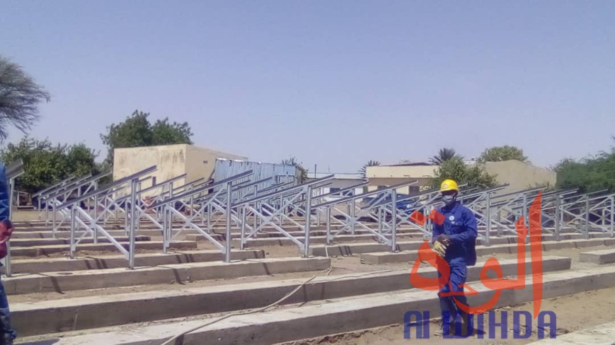 Tchad : crise de l'eau à l'Est, un homme d'affaires apporte son aide Tchad : crise de l'eau à l'Est, un homme d'affaires apporte son aide